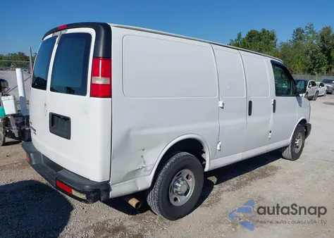 2011 Chevrolet Express 2500 Work Van из США, поврежденный, VIN 1GCWGFBA8B1152894